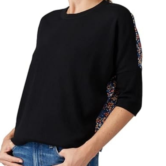 Derek Lam Black Floral Batwing Sweater Top Size XS can fit small easily. - Picture 6 of 6